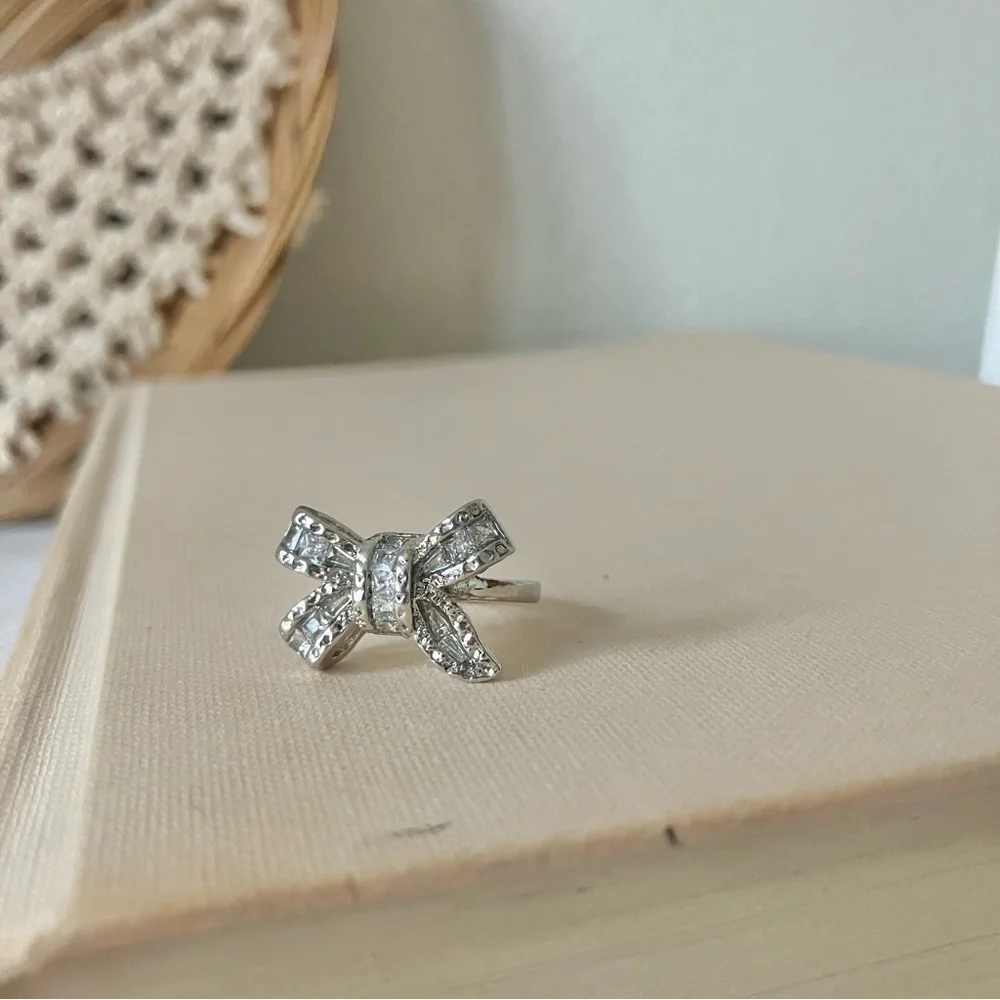 Silver Rhinestone Bow Glam Ring Girlhoodcore Coquette Femme Platinum Sparkly - Picture 4 of 12